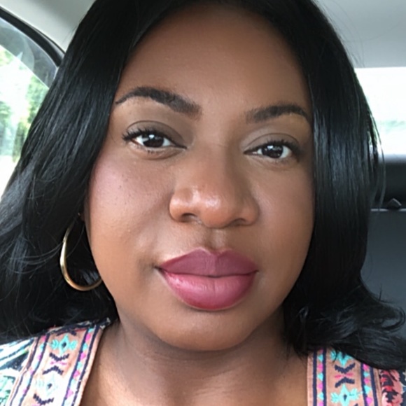 Meet your Posher, Michelle - Picture 3 of 12